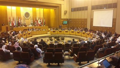 خالد فهمي: الإستراتيجية العربية للصحة والبيئة تهدف لدعم جهود العرب