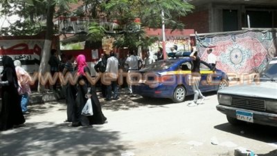 مشاجرات لجان الثانوية العامة.. الشرطة تضطر لإطلاق النار لتفريق أولياء الأمور في البدرشين.. السيطرة على «خناقة» بين الطلاب في مدرسة هشام شتا.. «مسئولو التعليم»: لم تؤثر على سير الام