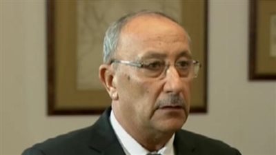 بالفيديو..محافظ أسوان يأمر بـ «ردم البرك» منعًا لانتشار الملاريا