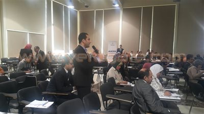 بالصور.. أحمد علي يشارك في فعاليات منتدى الحوار الوطني للشباب