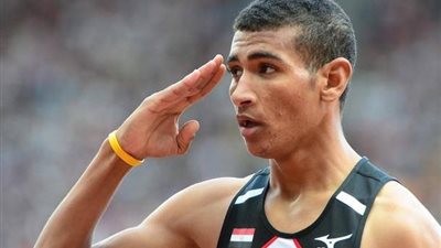 وزير الرياضة يهنئ المؤسسة العسكرية بتأهل لاعب القوى للأوليمبياد