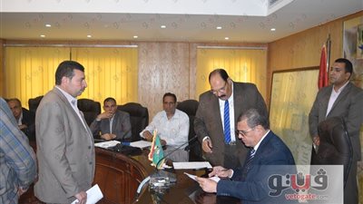 بالفيديو.. محافظ الفيوم يكلف بصرف مساعدات مالية لأصحاب الدخل المنخفض