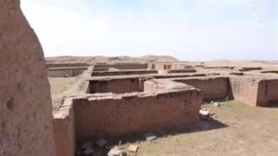 بالفيديو.. خبراء آثار يستبعدون قدرة داعش على تفجير الأهرامات «تقرير»