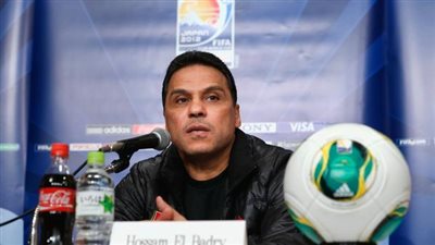 البدرى يزور قبر الرسول منفردًا