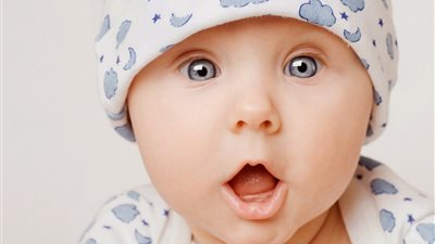 تفسير حركات الأطفال حديثي الولادة