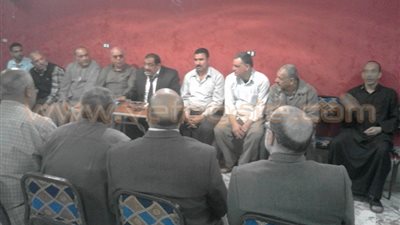 بالصور.. شبين القناطر تبحث حل مشكلة النظافة