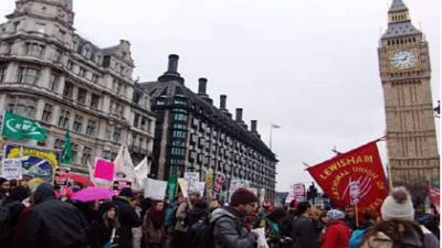 تظاهرات للمعارضة الفرنسية ضد 