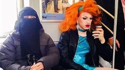 شخص هاجم الليبراليين بصورة لمنتقبة فنال عقابه