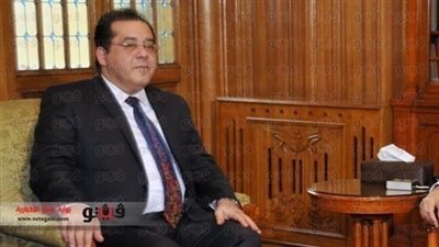 بلاغ يتهم أيمن نور  بالخيانة والتآمر لصالح 