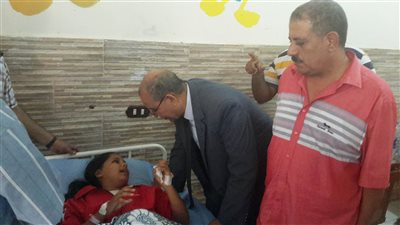 التحقيق مع مدير ووكيل مدرسة ببورفؤاد بعد تسمم 7 طالبات