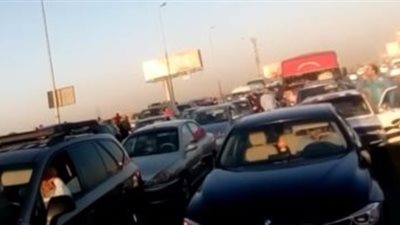 كثافات مرورية أعلى كوبري أكتوبر بسبب تصادم 4 سيارات