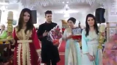 بالفيديو.. عروسة مغربية تكرم أمها على أنغام «ست الحبايب»