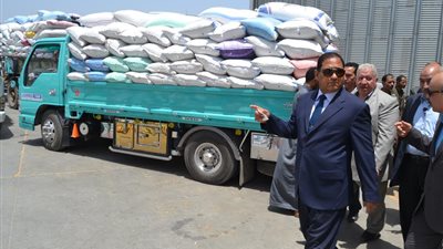 بالصور.. محافظ الغربية يتفقد الصومعة الامارتية بسعة 60 ألف طن