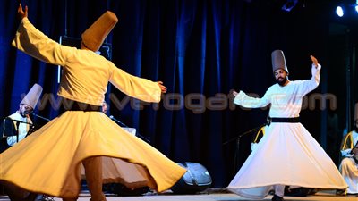 بالفيديو.. روحانيات وأشعار في حب الله على أنغام «مولاي» بساقية الصاوي