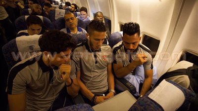 المطبات الهوائية تثير القلق بطائرة الأهلي خلال رحلة تنزانيا