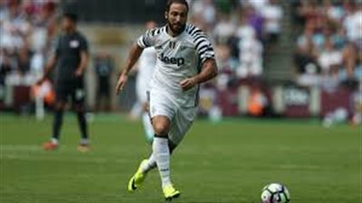 هيجواين يقود هجوم «يوفنتوس» أمام «ليون» في دوري أبطال أوروبا