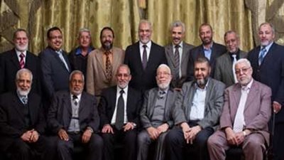 قراء موقع روسى يطالبون بحل جماعة الإخوان فى مصر