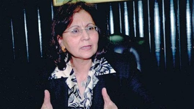 الدكتورة علياء المهدى