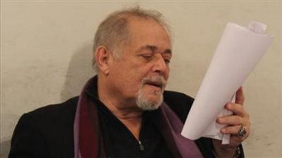 محمود عبد العزيز ينتهى من مشاهد 