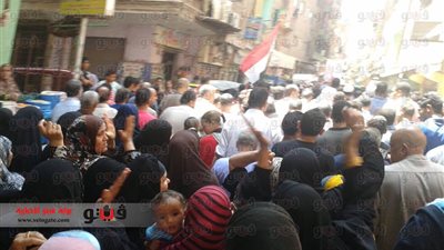 بالصور.. مسيرة لأهالي 