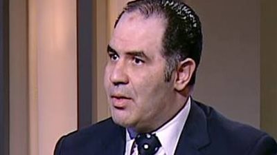 خبير اقتصادي: «البلد حالها واقف وبحاجة إلى تحرير سعر الصرف»