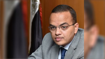 محمد خضير ضيف أسامة كمال في «مساء DMC».. الليلة