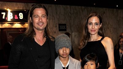 بالصور.. انجلينا جولي تظهر للمرة الأولى بعد توقيعها أوراق الطلاق