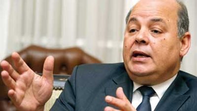 المثقفون والفنانون يدعون المفكرين في العالم لمساندة مصر وشعبها