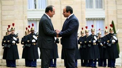 توقيع صفقة عسكرية ضخمة بين مصر وفرنسا خلال زيارة «هولاند»