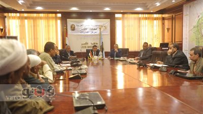 محافظ الأقصر: إجراءات صارمة للاستعداد لموسم توريد القمح