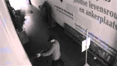 بالفيديو.. اغتيال ضابطين بالموساد متورطين في تصفية 