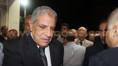 محلب وسفير أستراليا أول الحاضرين لعزاء سامح سيف اليزل