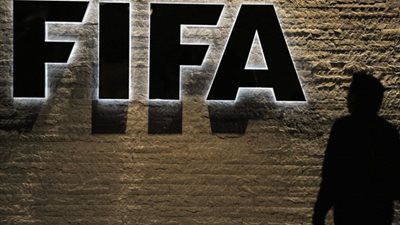 استقالة عضو لجنة الأخلاق بـ «الفيفا» بسبب فضيحة «بنما»
