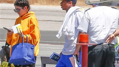 بالصور.. كايلي جينر وتيجا يقطعان عطلتهما بسبب الديون