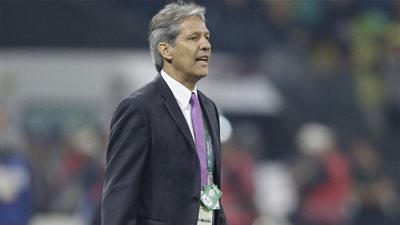 مدرب كولومبيا يفتح النار على نيمار بعد لقاء الأوليمبياد