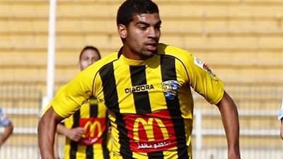 الزمالك يتعاقد مع علي فتحي الظهير الأيسر للمقاولون العرب