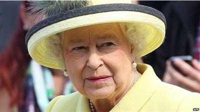 5 أسرار من الحياة الخاصة للملكة إليزابيث.. ترويض الكلاب الأبرز (تقرير)