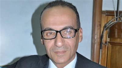 النشرة الثقافية: تعيين هيثم الحاج نائبا لرئيس هيئة الكتاب.. تكريم رئيس القسم الثقافي بـ