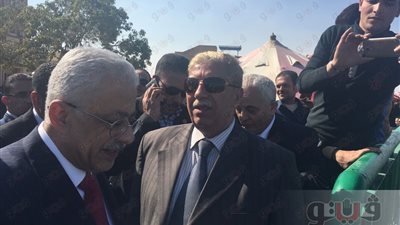 بالصور.. وزير التعليم: لا نية لإلغاء نظام «البوكليت»