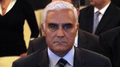 مراد موافى وممدوح حمزة وحاتم بجاتو يصلون عزاء «سيف اليزل»