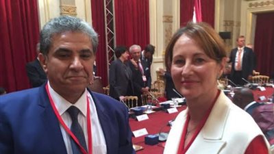 «فهمي» يعقد لقاءات ثنائية في باريس على هامش «مؤتمر المناخ»