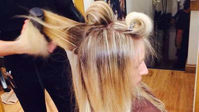 بالفيديو والصور.. تفاصيل رحلة الحصول على الشعر العذري لجميلات بريطانيا