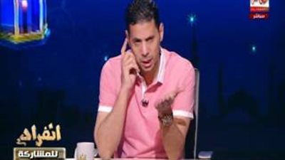 بالفيديو.. «حساسين» يهدد بإذاعة مباريات «اليورو» على قناة العاصمة