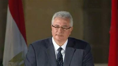 رئيس النيل للأخبار يؤدي مناسك العمرة