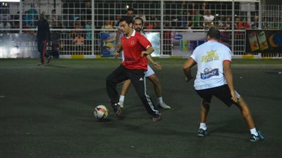 بالصور.. تعادل قدامى الأهلي والزمالك بافتتاح الدورة الرمضانية لنادي الصيد