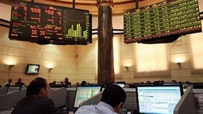 تراجع معظم مؤشرات البورصة بمنتصف التعاملات