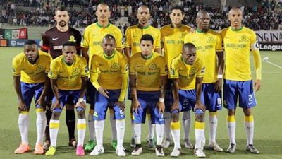 «مصر للطيران» تنقل فريق صن داونز لمطار برج العرب برحلة خاصة