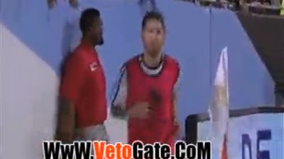 بالفيديو.. محاولة إصابة «ميسي» من مشجع قبل نزوله مباراة «بنما»