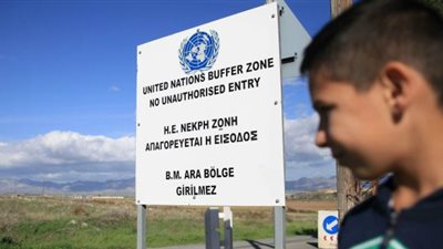 بالفيديو.. القوات الإسرائيلية تقتل فلسطينيا فى قطاع غزة