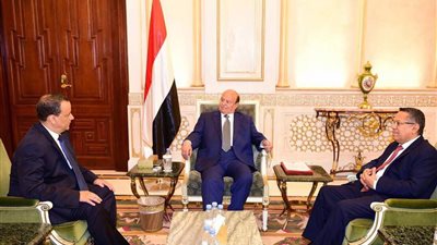 هادي يستقبل المبعوث الأممي إلى اليمن لبحث تطورات الأزمة